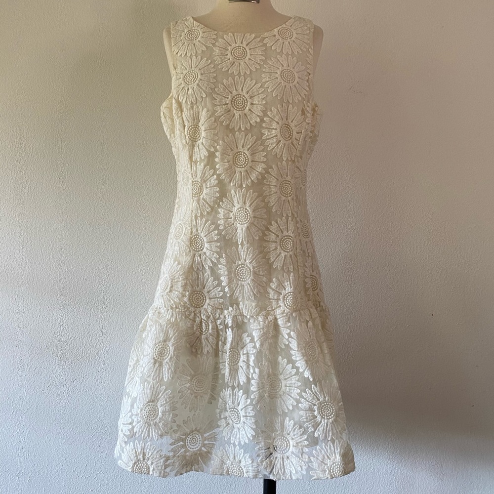 Banana republic white daisy dress, lace, Small